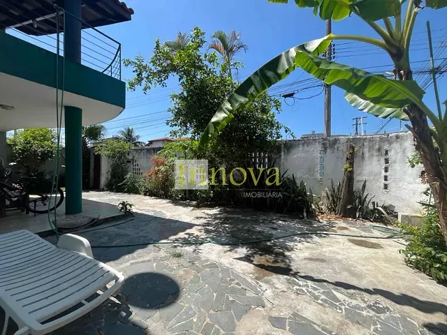 Sobrado com 308m² 4 quartos e 4 banheiros, à venda, no bairro Indaiá em Caraguatatuba