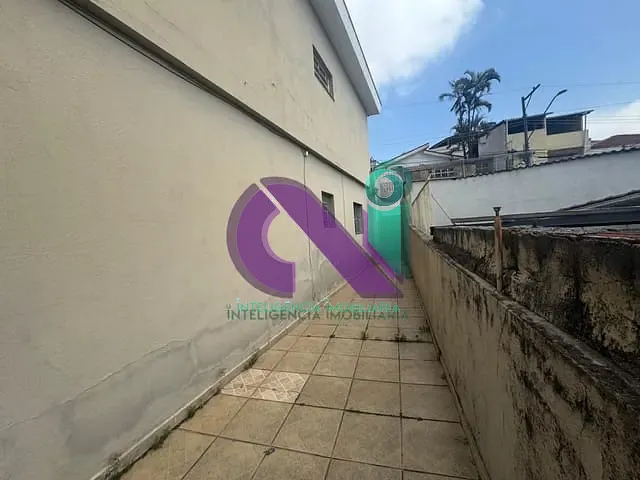 Sobrado 4 quartos e 2 banheiros, à venda, no bairro km 18 em Osasco