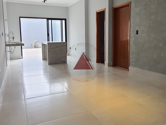 Sobrado com 125m² 2 quartos e 3 banheiros, à venda, no bairro Residencial Zanetti/ Franca Polo Club/ Recanto Elimar em Franca