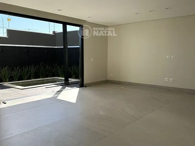 Sobrado com 275m² 3 quartos e 5 banheiros, à venda, no bairro Gleba Simon Frazer em Londrina