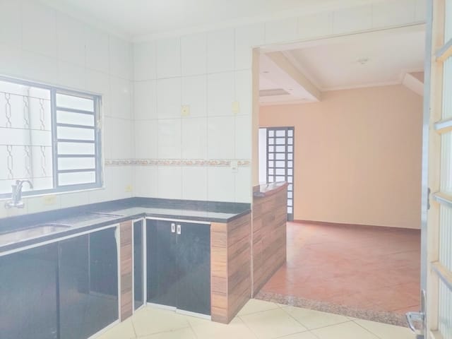 Sobrado com 125m² 3 quartos e 4 banheiros, à venda, no bairro Centro em Potim