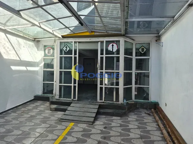 Sobrado para alugar, no bairro Parque Santos Dumont em Taboão da Serra