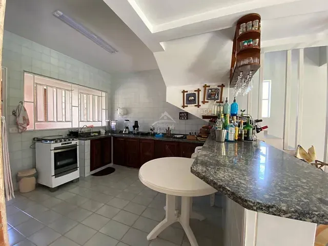 Sobrado com 3000m² 4 quartos e 3 banheiros, à venda, no bairro Barra do Una em São Sebastião