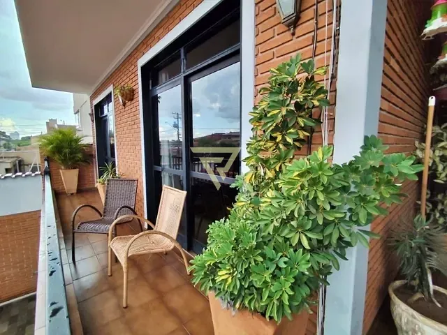 Sobrado com 250m² 6 quartos e 5 banheiros, à venda, no bairro Parque dos Bandeirantes em Ribeirão Preto
