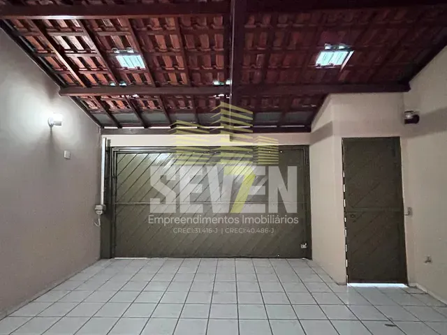 Sobrado com 132m² 3 quartos e 3 banheiros, à venda ou para alugar, no bairro Vila Cardia em Bauru