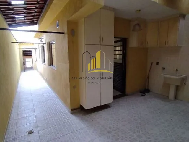 Sobrado com 126m² 3 quartos e 2 banheiros, à venda, no bairro Chácara Seis de Outubro em São Paulo
