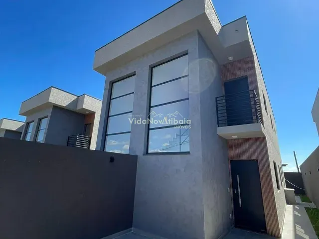 Sobrado com 125m² 3 quartos e 3 banheiros, à venda ou para alugar, no bairro Vila Petrópolis em Atibaia