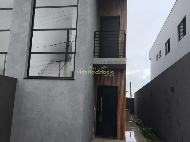 Sobrado com 125m² 3 quartos e 3 banheiros, à venda ou para alugar, no bairro Vila Petrópolis em Atibaia