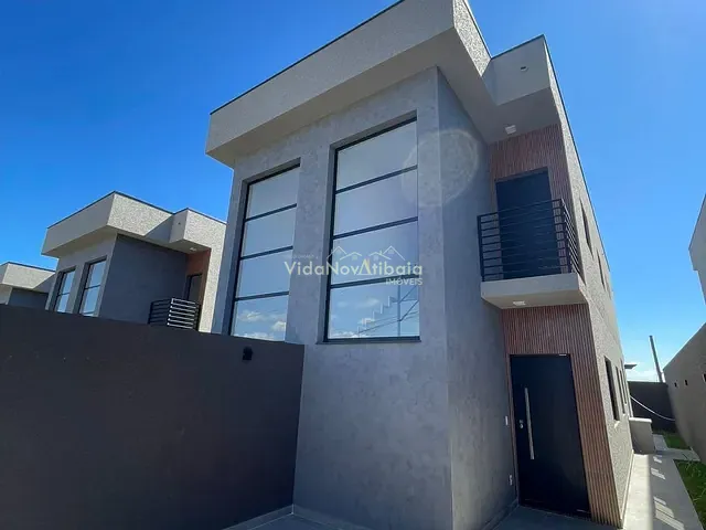 Sobrado com 125m² 3 quartos e 3 banheiros, à venda, no bairro Vila Petrópolis em Atibaia