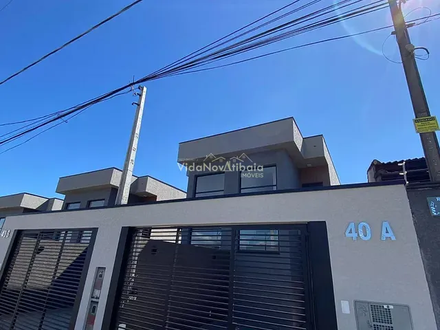 Sobrado com 125m² 3 quartos e 3 banheiros, à venda, no bairro Vila Petrópolis em Atibaia