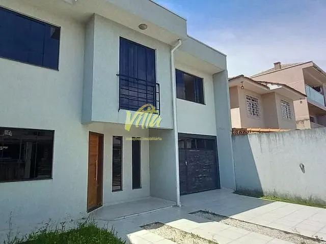 Sobrado com 205m² 4 quartos e 2 banheiros, à venda, no bairro Fazenda Velha em Araucária
