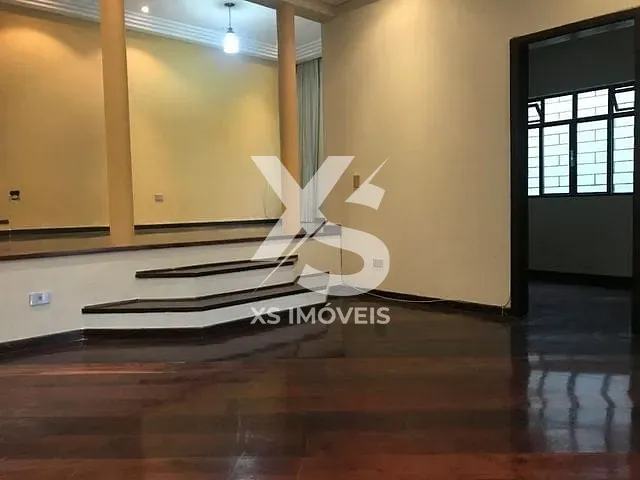 Casa com 606m² 5 quartos e 6 banheiros, à venda, no bairro Ahú em Curitiba