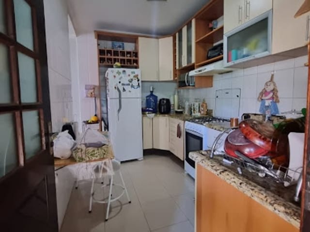 Sobrado 2 quartos e 1 banheiro, à venda, no bairro Jardim do Papai em Guarulhos