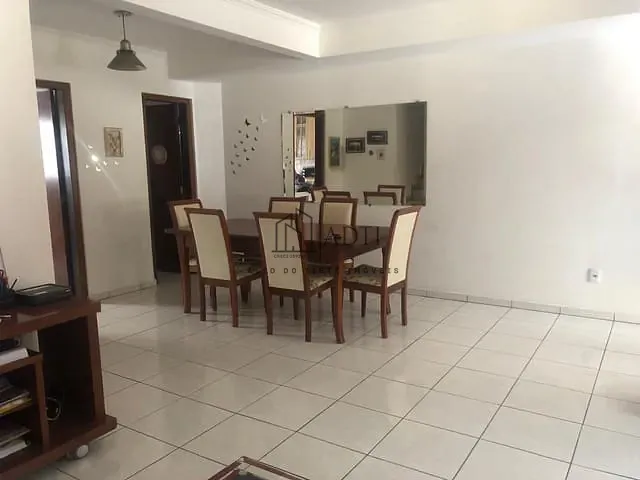 Sobrado 3 quartos e 4 banheiros, à venda, no bairro Chácara Jafet em Mogi das Cruzes