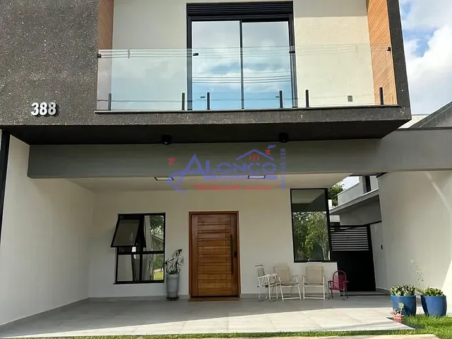 Sobrado 4 quartos e 3 banheiros, à venda, no bairro Jardim Jacinto em Jacareí