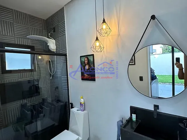 Sobrado 4 quartos e 3 banheiros, à venda, no bairro Jardim Jacinto em Jacareí