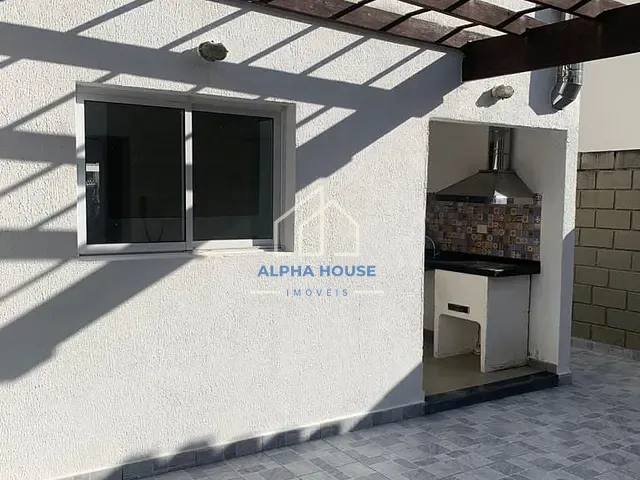 Sobrado 3 quartos e 1 banheiro, à venda, no bairro Vila Areao em Taubaté