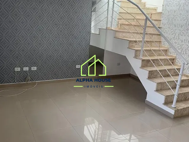 Sobrado 3 quartos e 1 banheiro, à venda, no bairro Vila Areao em Taubaté