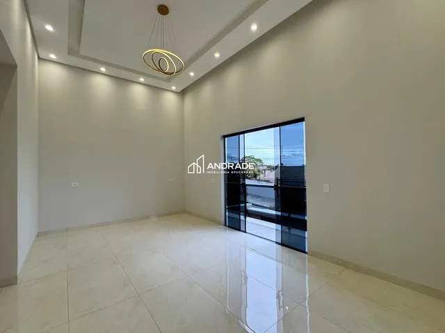 Sobrado com 183m² 3 quartos e 2 banheiros, à venda, no bairro Vila Martins em Apucarana