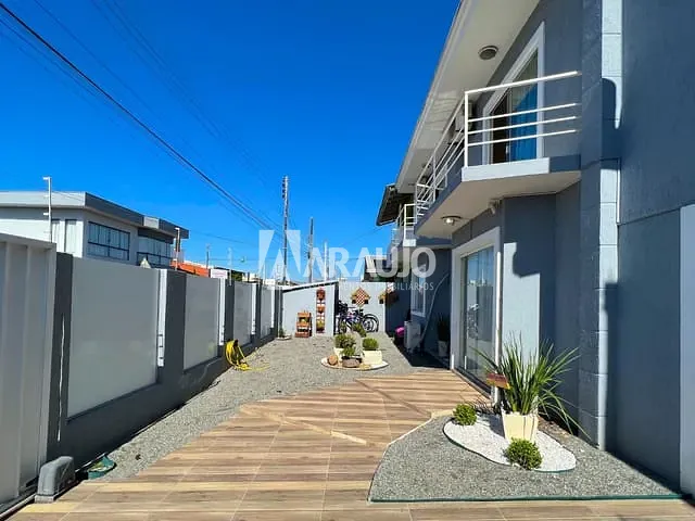 Sobrado com 250m² 3 quartos e 2 banheiros, à venda, no bairro São João em Itajaí