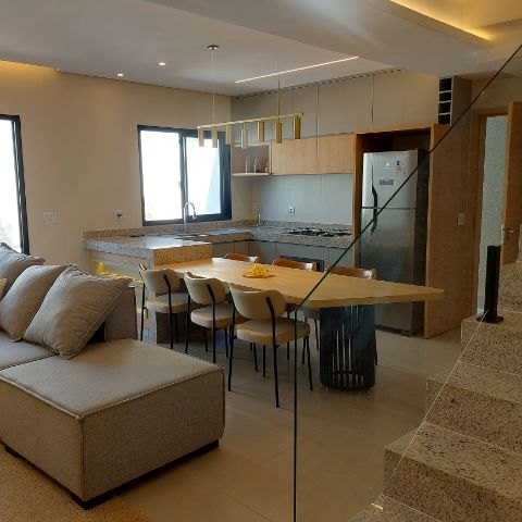 Sobrado com 173m² 3 quartos e 4 banheiros, à venda, no bairro Setor Jaó em Goiânia