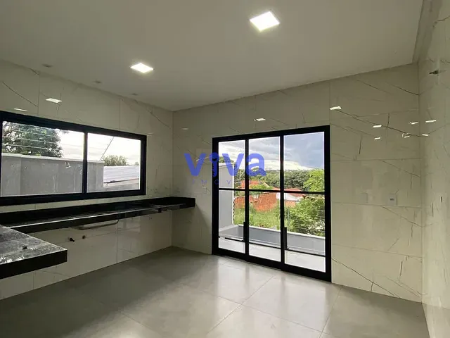 Sobrado 3 quartos e 5 banheiros, à venda, no bairro Garavelo Residencial Park em Aparecida de Goiânia