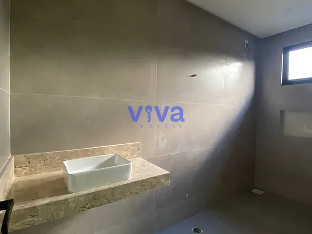 Sobrado 3 quartos e 5 banheiros, à venda, no bairro Garavelo Residencial Park em Aparecida de Goiânia