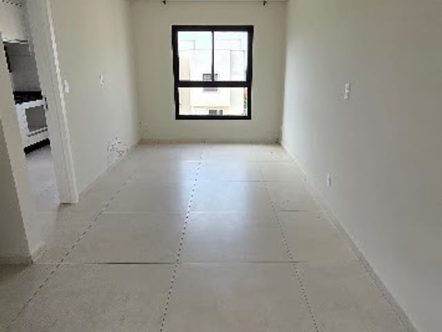 Sobrado com 137m² 3 quartos e 3 banheiros, à venda, no bairro Uvaranas em Ponta Grossa