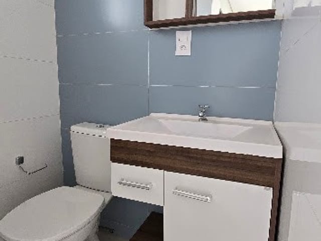 Sobrado com 137m² 3 quartos e 3 banheiros, à venda, no bairro Uvaranas em Ponta Grossa