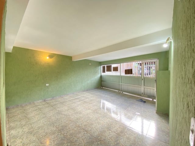Sobrado com 220m² 3 quartos e 4 banheiros, à venda, no bairro Vila Ré em São Paulo