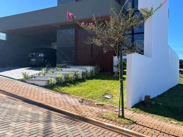 Linda Casa Condomínio Vivere Parc