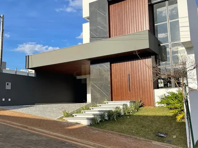 Sobrado com 220m² 3 quartos e 4 banheiros, à venda, no bairro Condomínio Vivere Parc em Apucarana