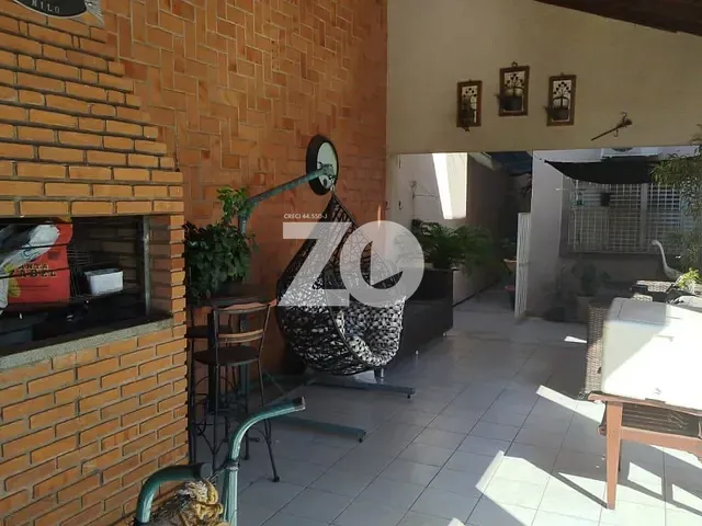 Sobrado com 363m² 4 quartos e 3 banheiros, à venda, no bairro Jardim Cruzeiro do Sul em Bauru