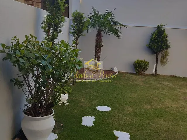 Sobrado com 250m² 3 quartos e 4 banheiros, à venda, no bairro Jardim do Leste em Londrina