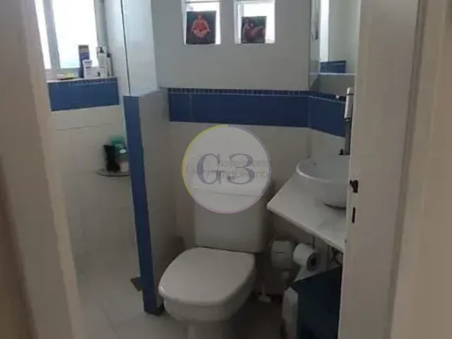 Sobrado 2 quartos e 1 banheiro, para alugar, no bairro Centro em Pelotas