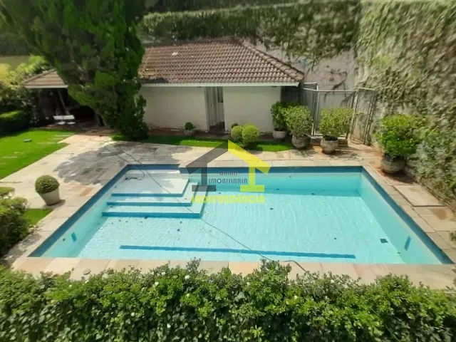 Sobrado com 725m² 3 quartos e 5 banheiros, à venda, no bairro Alphaville em Santana de Parnaíba