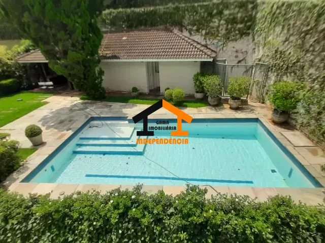 Sobrado com 725m² 3 quartos e 5 banheiros, à venda, no bairro Alphaville em Santana de Parnaíba