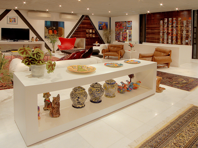 Casa com 2957m² 5 quartos e 7 banheiros, à venda, no bairro Menino Deus em Quatro Barras