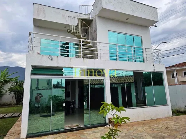 Sobrado com 300m² 4 quartos e 2 banheiros, à venda, no bairro Portal do Patrimonium em Caraguatatuba