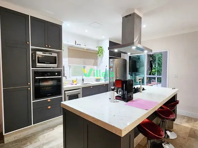 Sobrado 3 quartos e 3 banheiros, à venda, no bairro Parque Residencial Itapeti em Mogi das Cruzes