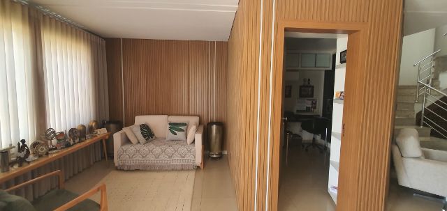 Sobrado com 434m² 4 quartos e 5 banheiros, à venda, no bairro Cidade Vera Cruz em Aparecida de Goiânia