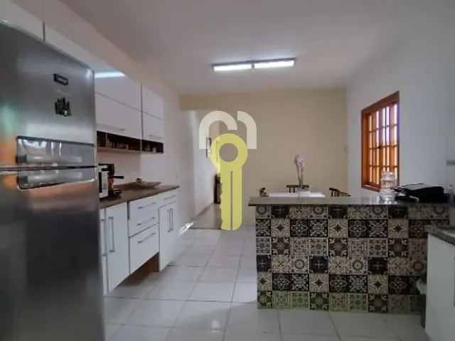 Sobrado com 130m² 3 quartos e 3 banheiros, à venda, no bairro Jardim Rio das Pedras em Cotia