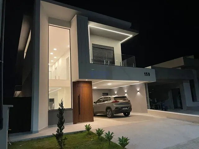 Sobrado com 250m² 3 quartos e 4 banheiros, à venda, no bairro Jardim das Flores em São José dos Campos