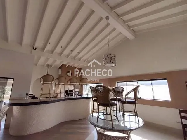 Sobrado com 300m² 3 quartos e 3 banheiros, à venda, no bairro Jardim Alfa em Santa Bárbara D'Oeste