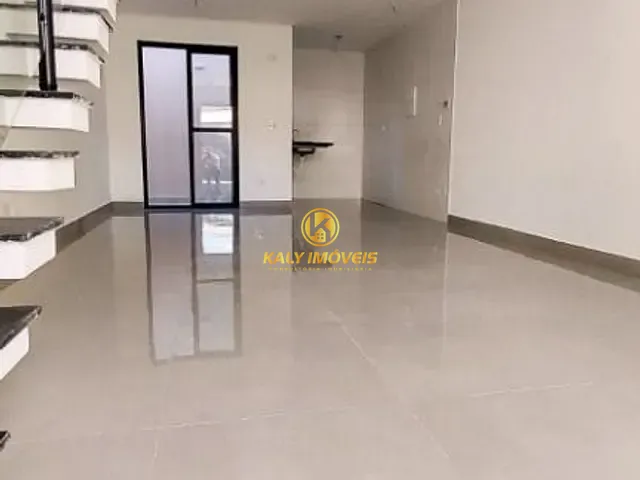 Sobrado 3 quartos e 3 banheiros, à venda, no bairro Vila Curuçá em Santo André