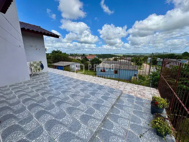 Sobrado com 345m² 2 quartos e 2 banheiros, à venda, no bairro Farroupilha em Piratini