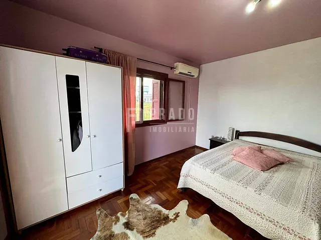 Sobrado com 345m² 2 quartos e 2 banheiros, à venda, no bairro Farroupilha em Piratini