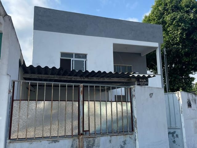 Sobrado com 210m² 6 quartos e 2 banheiros, à venda, no bairro Campo Grande em Rio de Janeiro