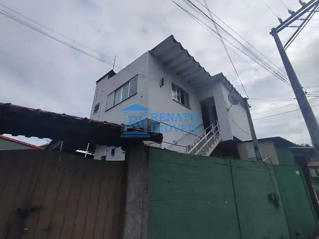 Sobrado 1 quarto e 2 banheiros, para alugar, no bairro Flamengo em Maricá