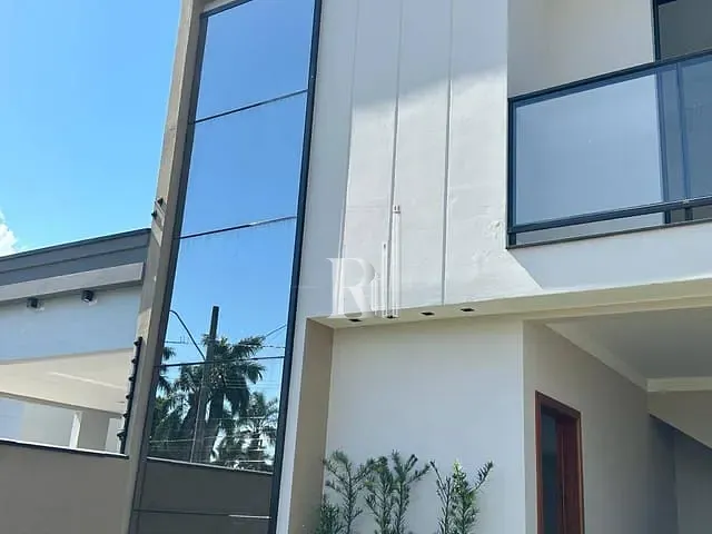 Sobrado com 115m² 3 quartos e 3 banheiros, à venda, no bairro Areias em Tijucas